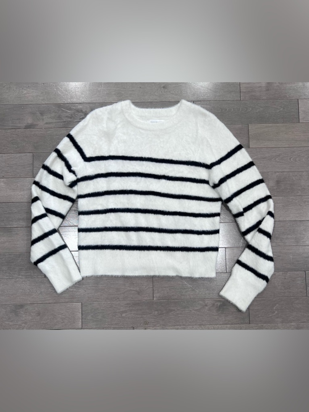 Bailey 44 Fuzzy Striped Sweater White Black Eyelash Knit Crew Neck L
